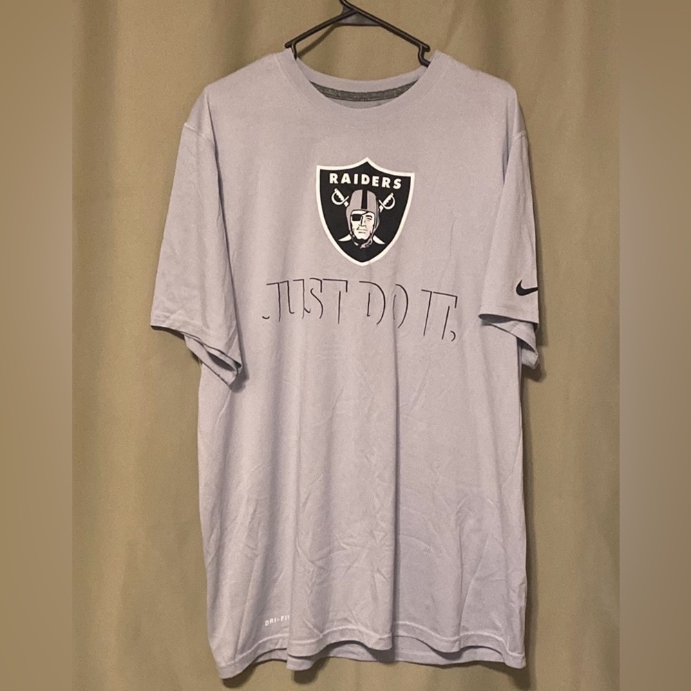 NFL Raiders  Nike Dri-Fit “ Just Do It Grey Graphic T-Shirt Size XL